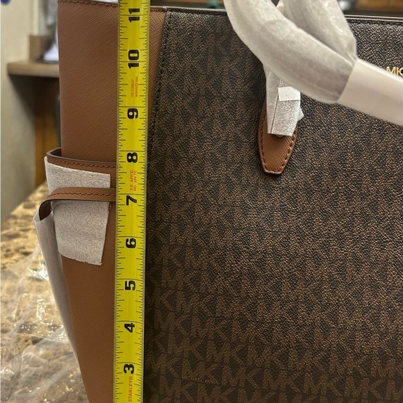 Michael Kors Dark Brown and Tan Tote Bag - Picture 12 of 14